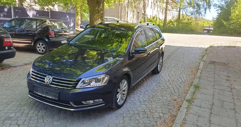 lubuskie Volkswagen Passat cena 41900 przebieg: 220000, rok produkcji 2012 z Gubin
